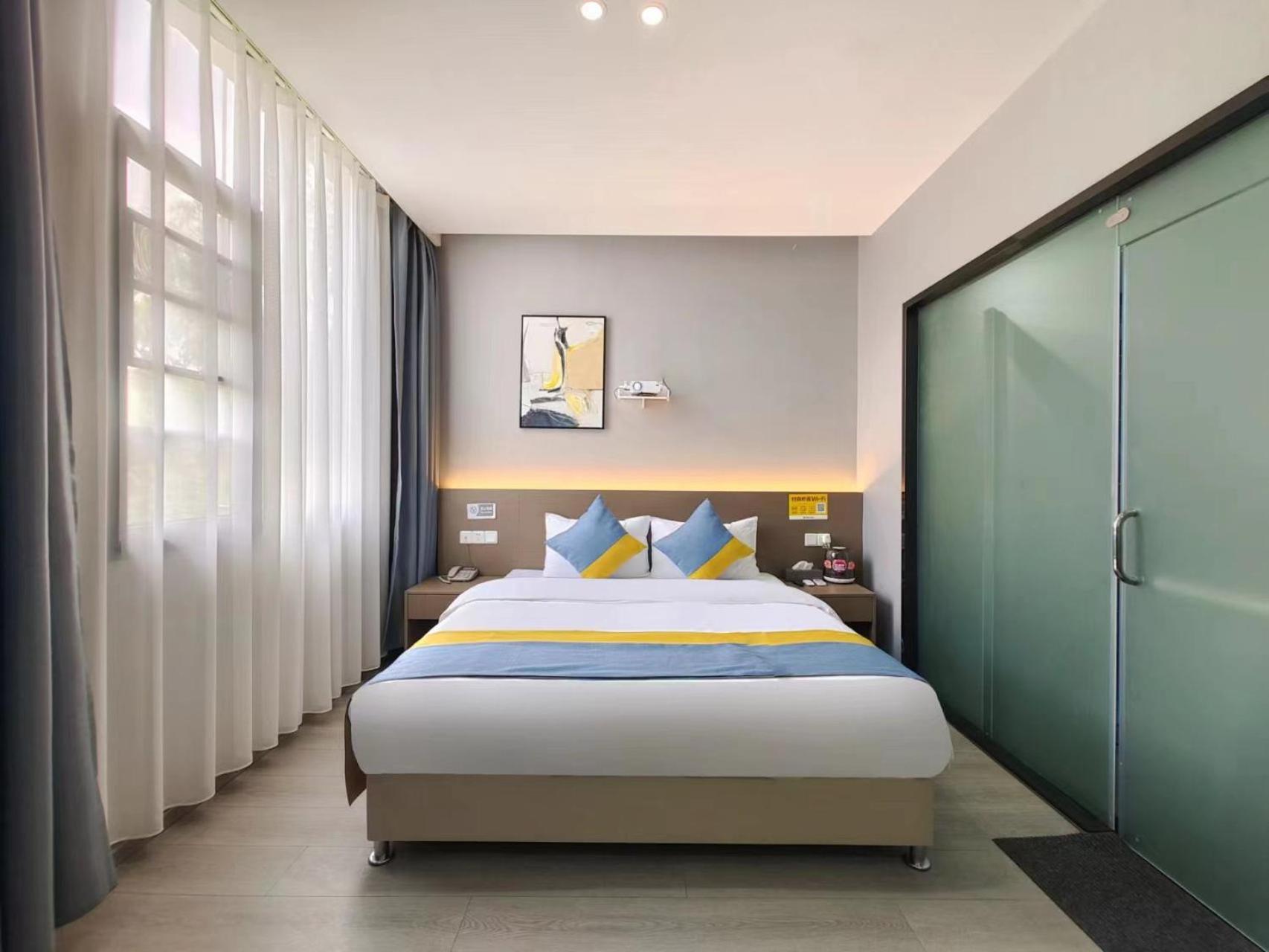 Xian Feng Hotel - Tianfu International Airport Branch Jianyang  ภายนอก รูปภาพ